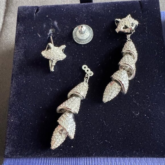 New in Box! Authentic Swarovski Fox Crystal Drop Earrings Silver-Tone - Picture 4 of 6